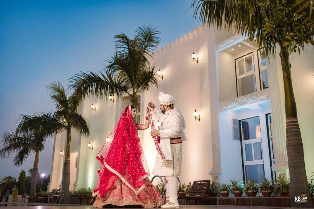 KB Studio Productions pre wedding shoot at Rajwada Palace by top wedding photographer in Indore