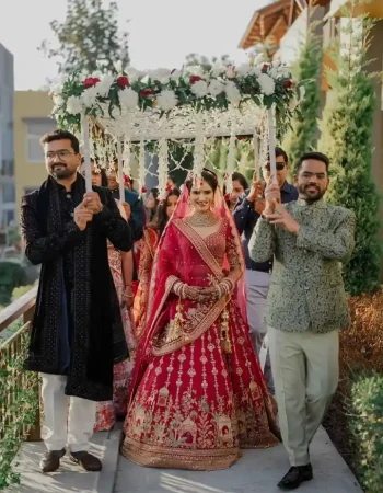 Candid wedding photography in Gurugram capturing bride’s grand entry for stag, shot by KB Studio Productions
