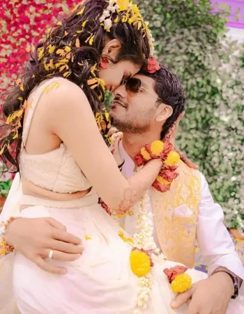 Wedding photographer in Indore capturing a royal couple shoot at Rajwada Palace with cinematic elegance